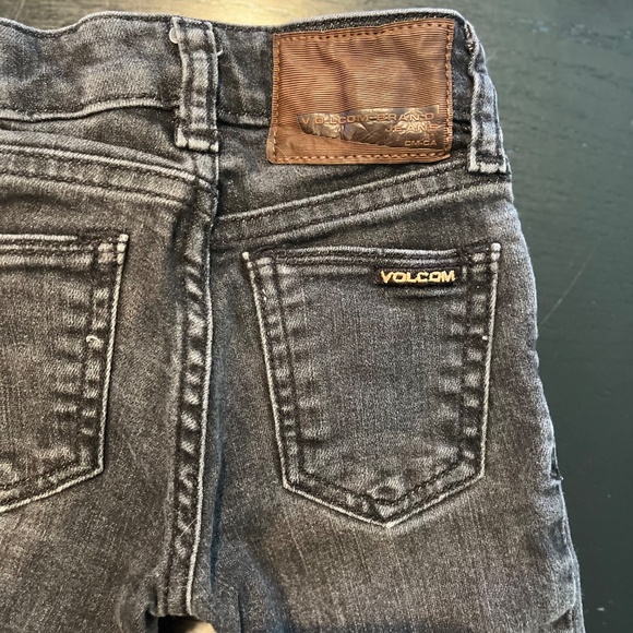Volcom boys jeans - Picture 2 of 3